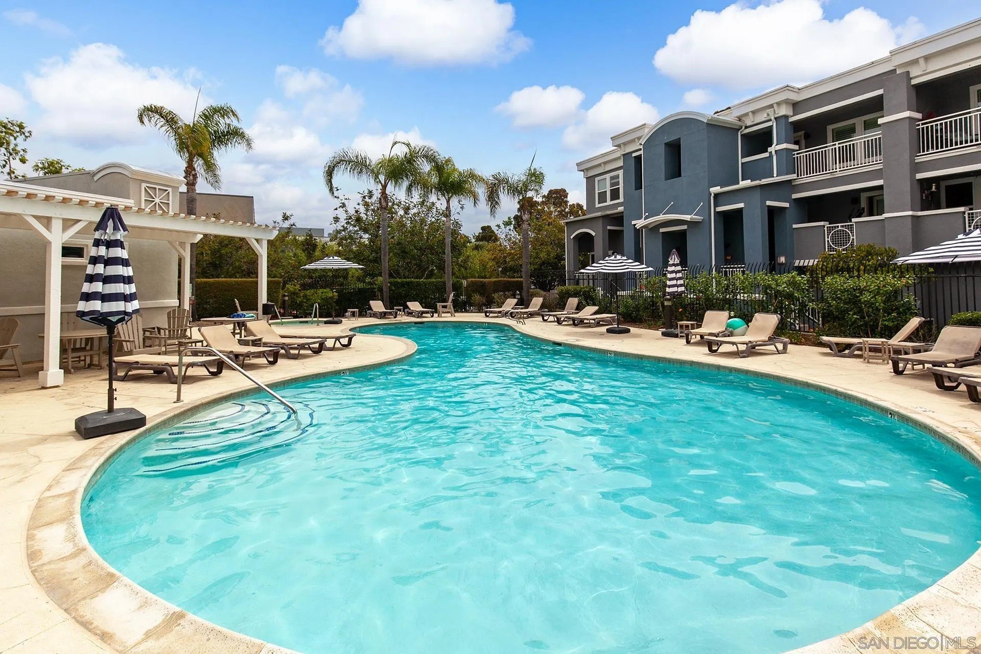 San Diego, California, 92106, United States, 2 Bedrooms Bedrooms, ,3 BathroomsBathrooms,Residential,For Sale,1919740