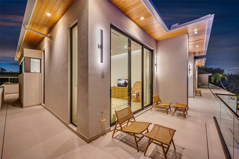 Fort Lauderdale, Florida, 33301, United States, 5 Bedrooms Bedrooms, ,8 BathroomsBathrooms,Residential,For Sale,1971363