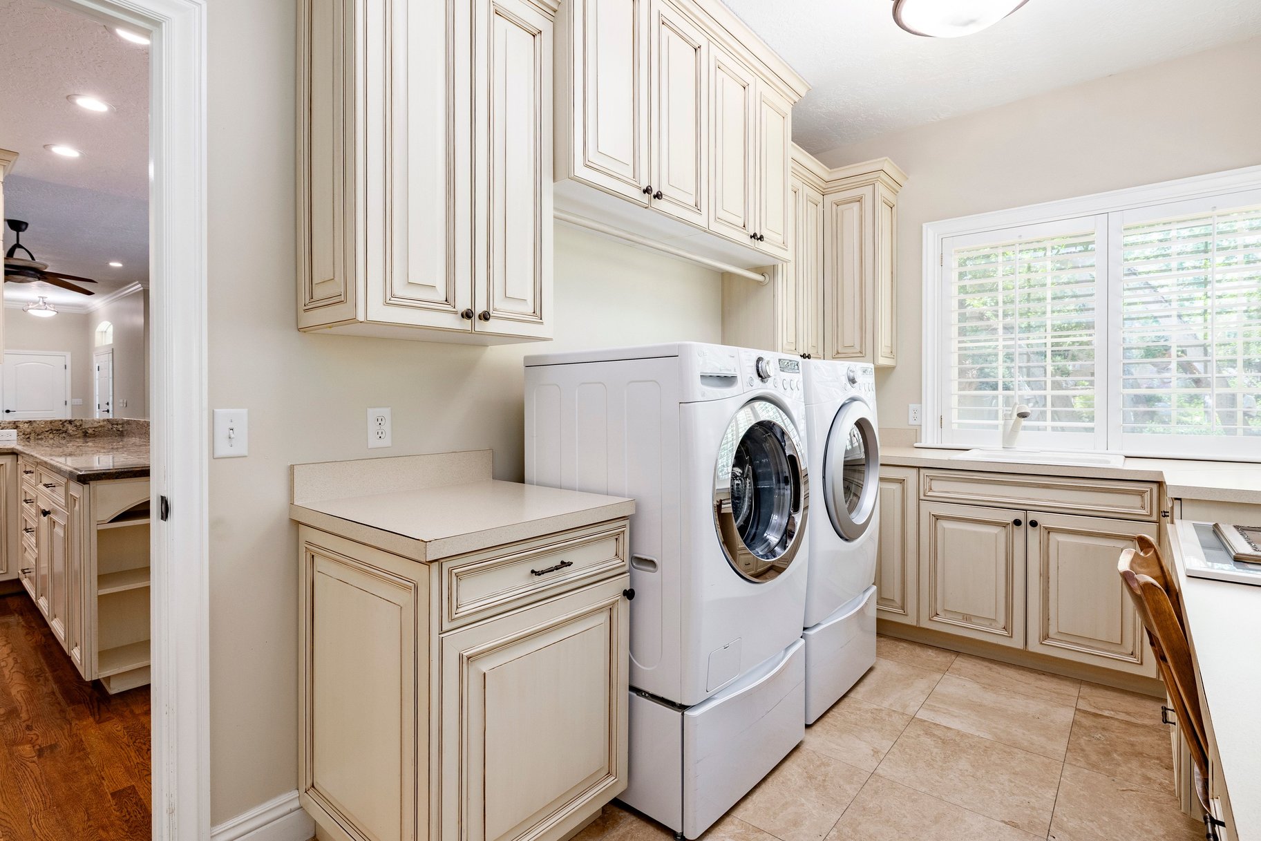  Private Gated Cottonwood Heights Retreat With Seasonal Stream & Mountain views - 物件實景