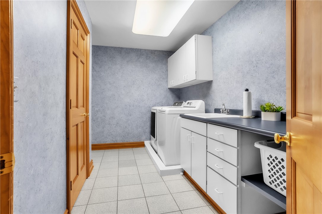 Hampton, Pennsylvania, 15044, United States, 5 Bedrooms Bedrooms, ,7 BathroomsBathrooms,Residential,For Sale,2001807