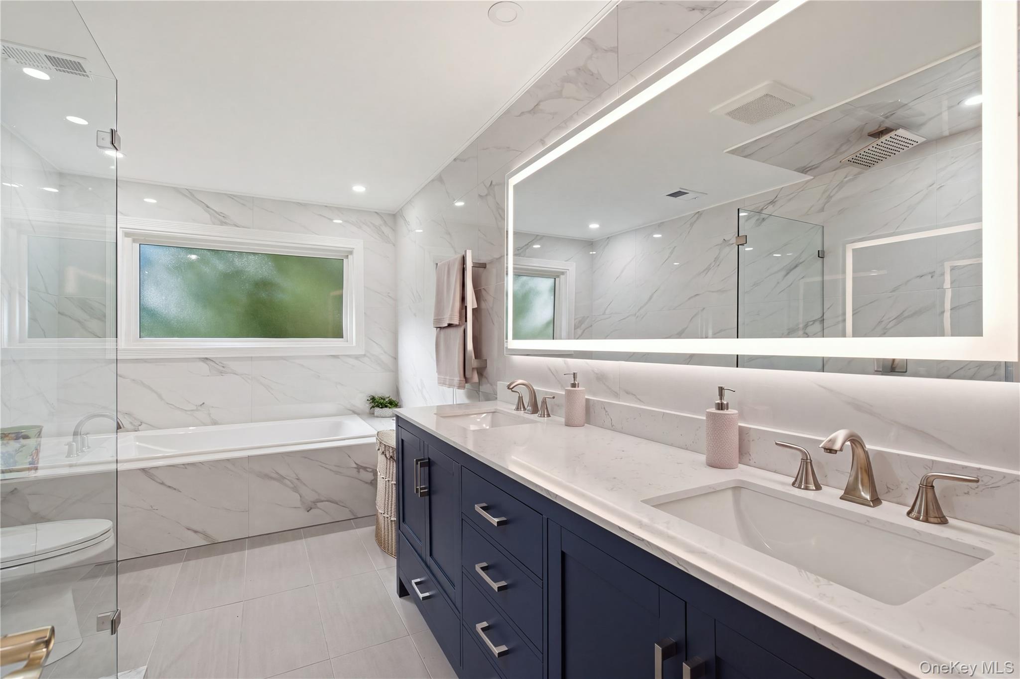  14 Sherwood Gate, Oyster Bay, NY, 11771 - 物件實景
