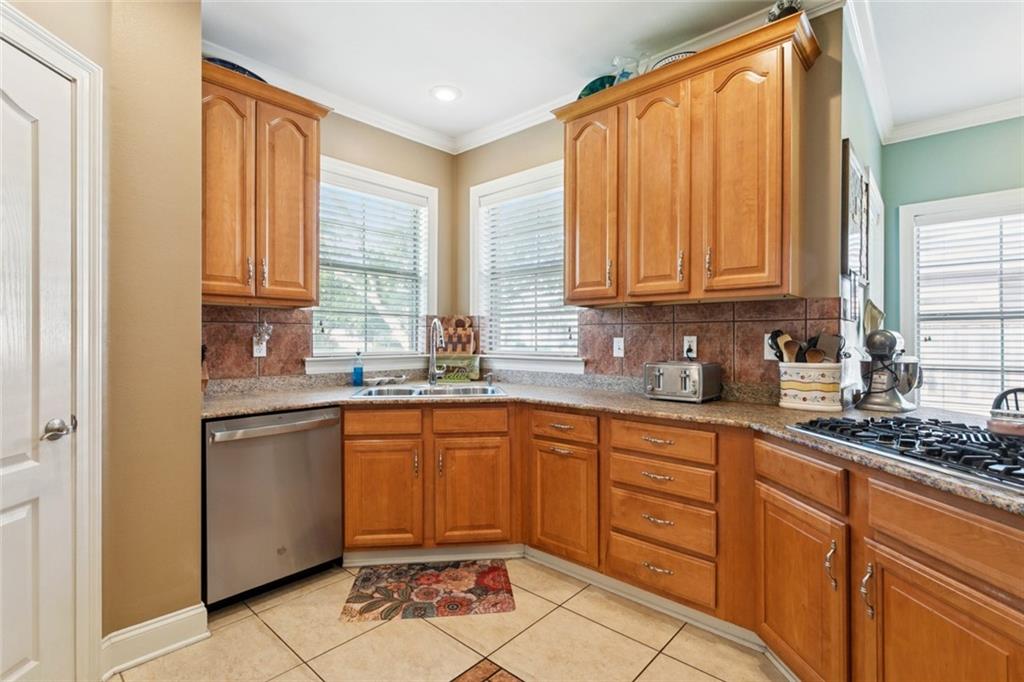 Harvey, Louisiana, 70058, United States, 4 Bedrooms Bedrooms, ,4 BathroomsBathrooms,Residential,For Sale,1919980