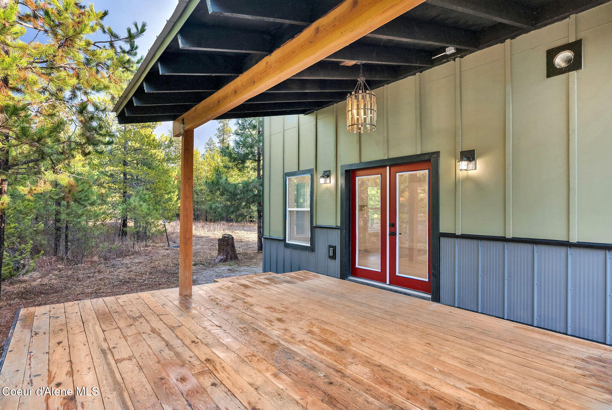 Priest River, Idaho, 83856, United States, 4 Bedrooms Bedrooms, ,2 BathroomsBathrooms,Residential,For Sale,1912359
