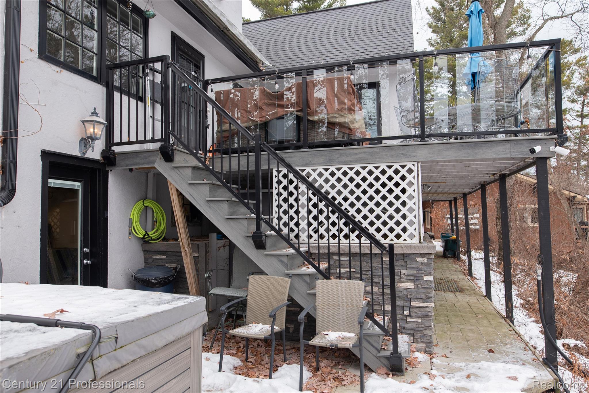 LakeOrion, Michigan, 48362, United States, 2 Bedrooms Bedrooms, ,2 BathroomsBathrooms,Residential,For Sale,2005398