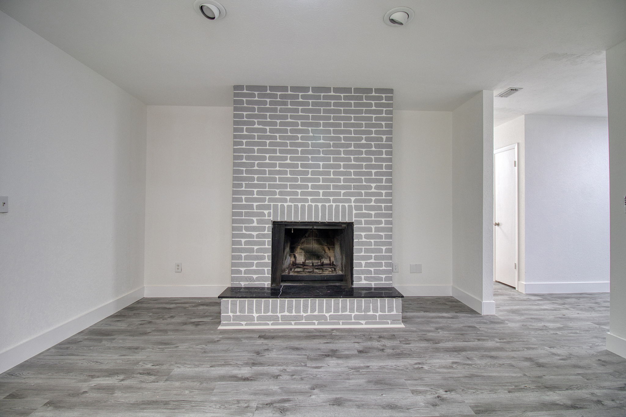 Tampa, Florida, 33613, United States, 4 Bedrooms Bedrooms, ,1 BathroomBathrooms,Residential,For Sale,2006363