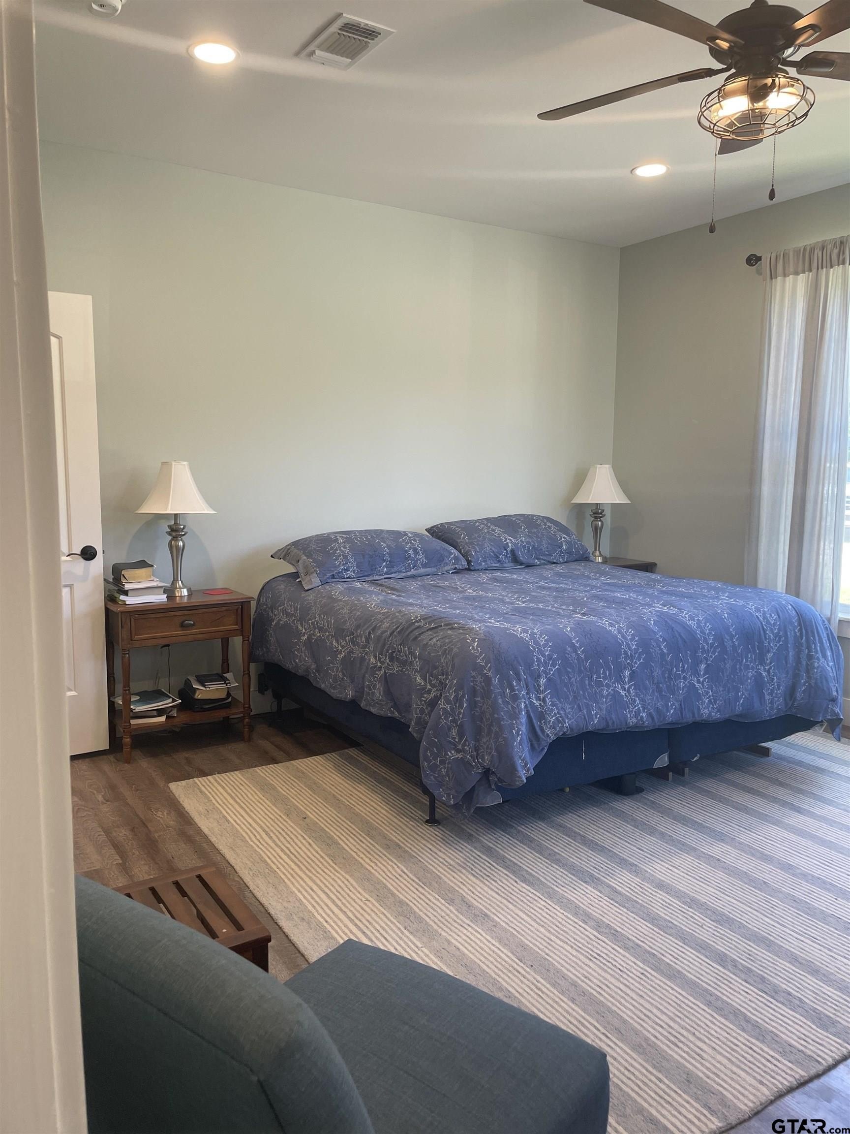 Pittsburg, Texas, 75686, United States, 3 Bedrooms Bedrooms, ,3 BathroomsBathrooms,Residential,For Sale,1982891