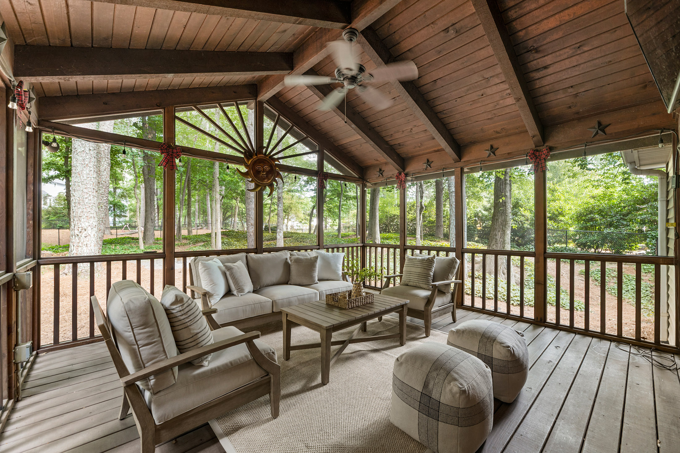  Andover North Home Blends Privacy and Convenience - 物件實景