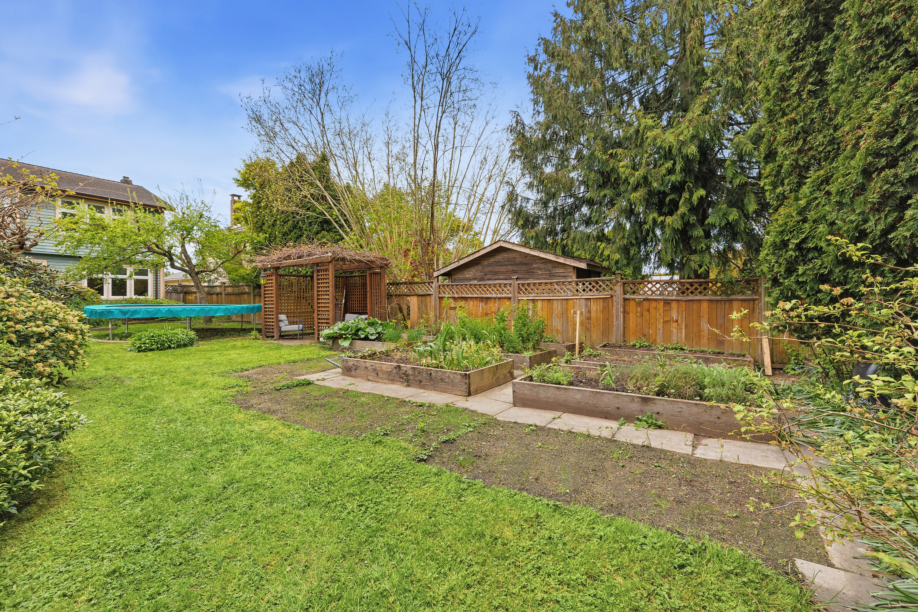  Ladner Family Home - 物件實景