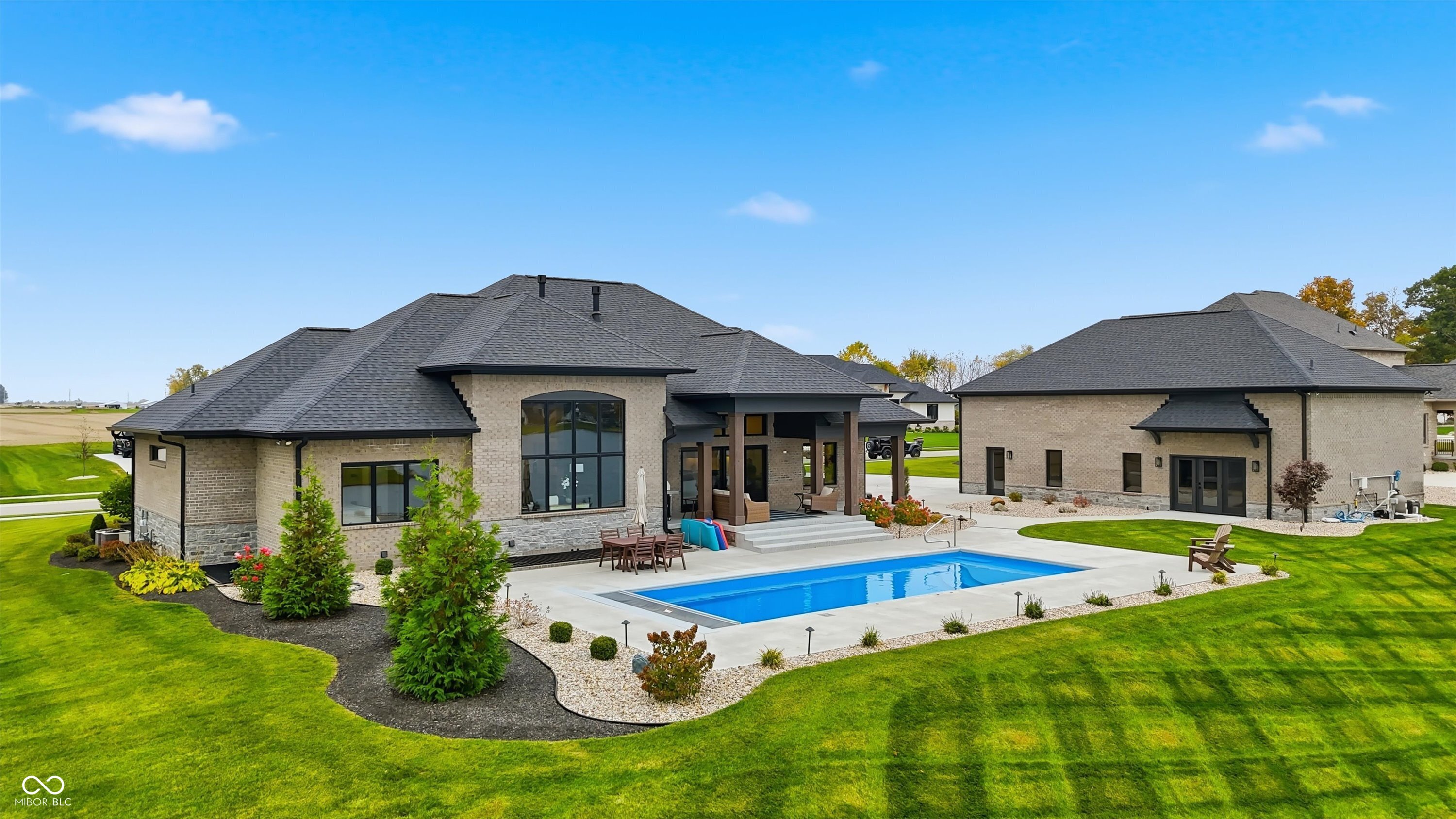 Bargersville, Indiana, 46106, United States, 5 Bedrooms Bedrooms, ,6 BathroomsBathrooms,Residential,For Sale,1983672