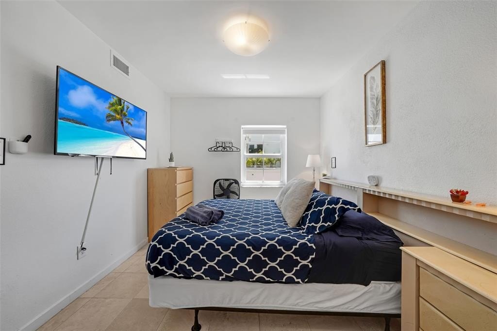Miami Beach, Florida, 33139, United States, 2 Bedrooms Bedrooms, ,2 BathroomsBathrooms,Residential,For Sale,1923185