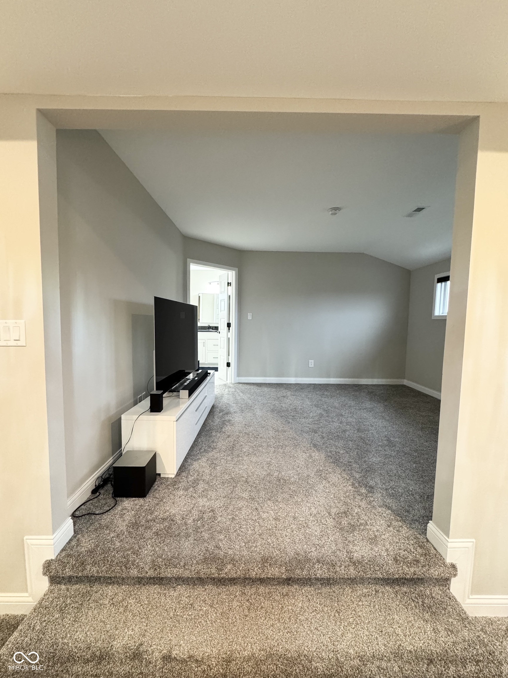 Greenwood, Indiana, 46143, United States, 5 Bedrooms Bedrooms, ,5 BathroomsBathrooms,Residential,For Sale,2005361