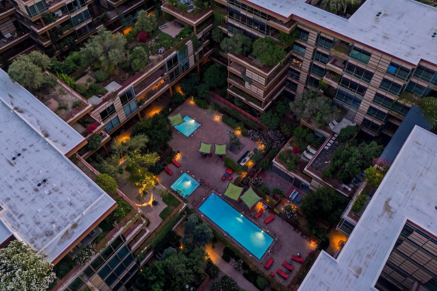  7167 E Rancho Vista Drive  Scottsdale, AZ - 物件實景