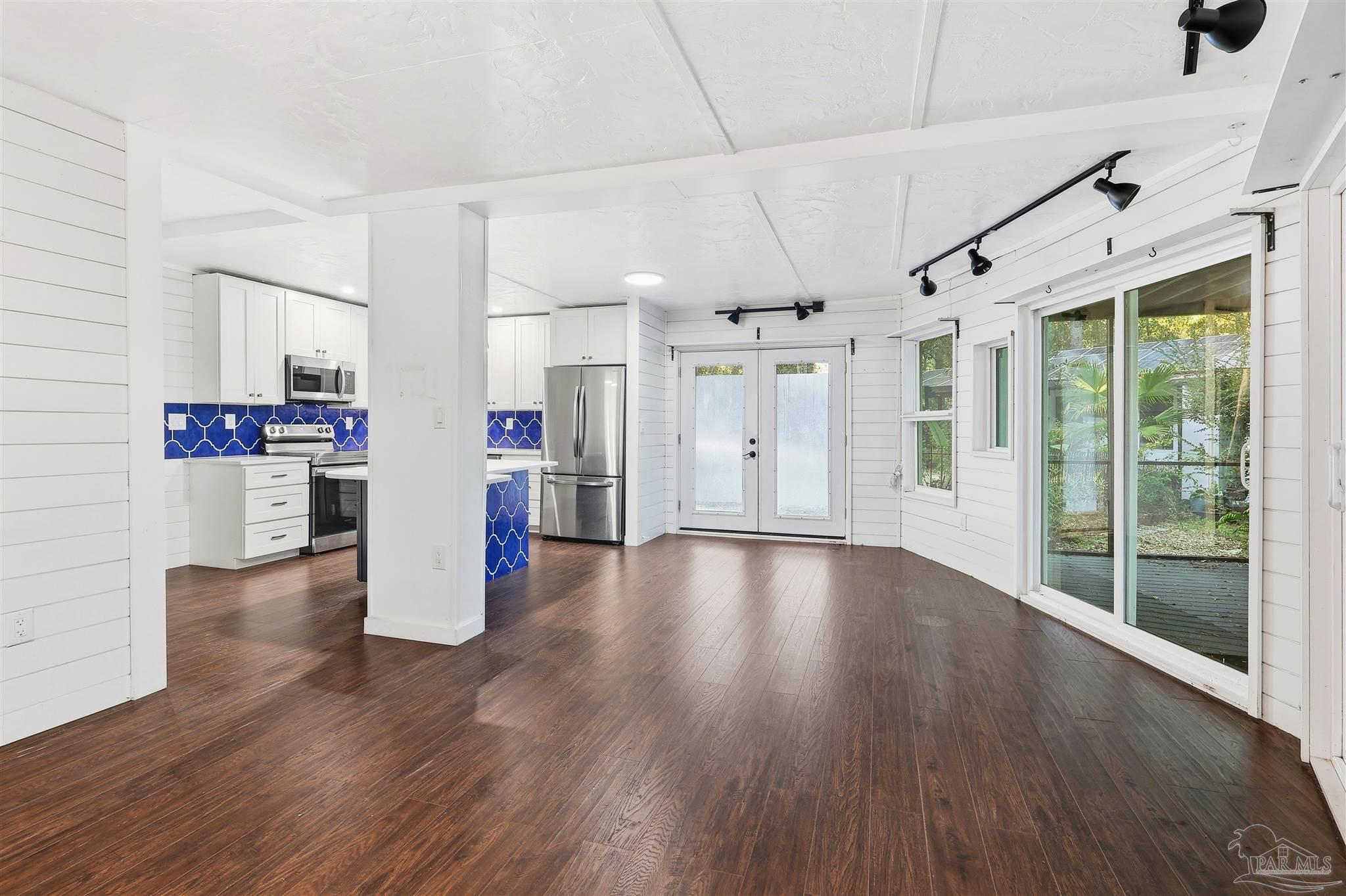 Milton, Florida, 32583, United States, 3 Bedrooms Bedrooms, ,4 BathroomsBathrooms,Residential,For Sale,1991354