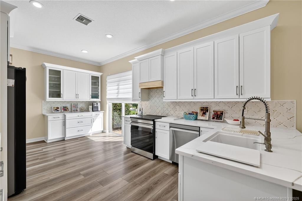 Port St Lucie, Florida, 34986, United States, 3 Bedrooms Bedrooms, ,3 BathroomsBathrooms,Residential,For Sale,1994452