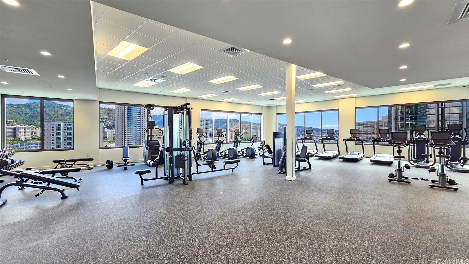 Honolulu, Hawaii, 96814, United States, ,1 BathroomBathrooms,Residential,For Sale,1989075