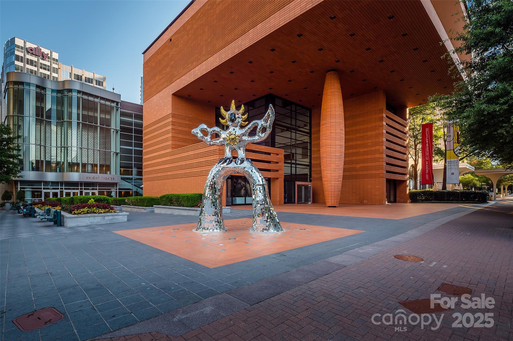 Charlotte, North Carolina, 28202, United States, 2 Bedrooms Bedrooms, ,3 BathroomsBathrooms,Residential,For Sale,1913146