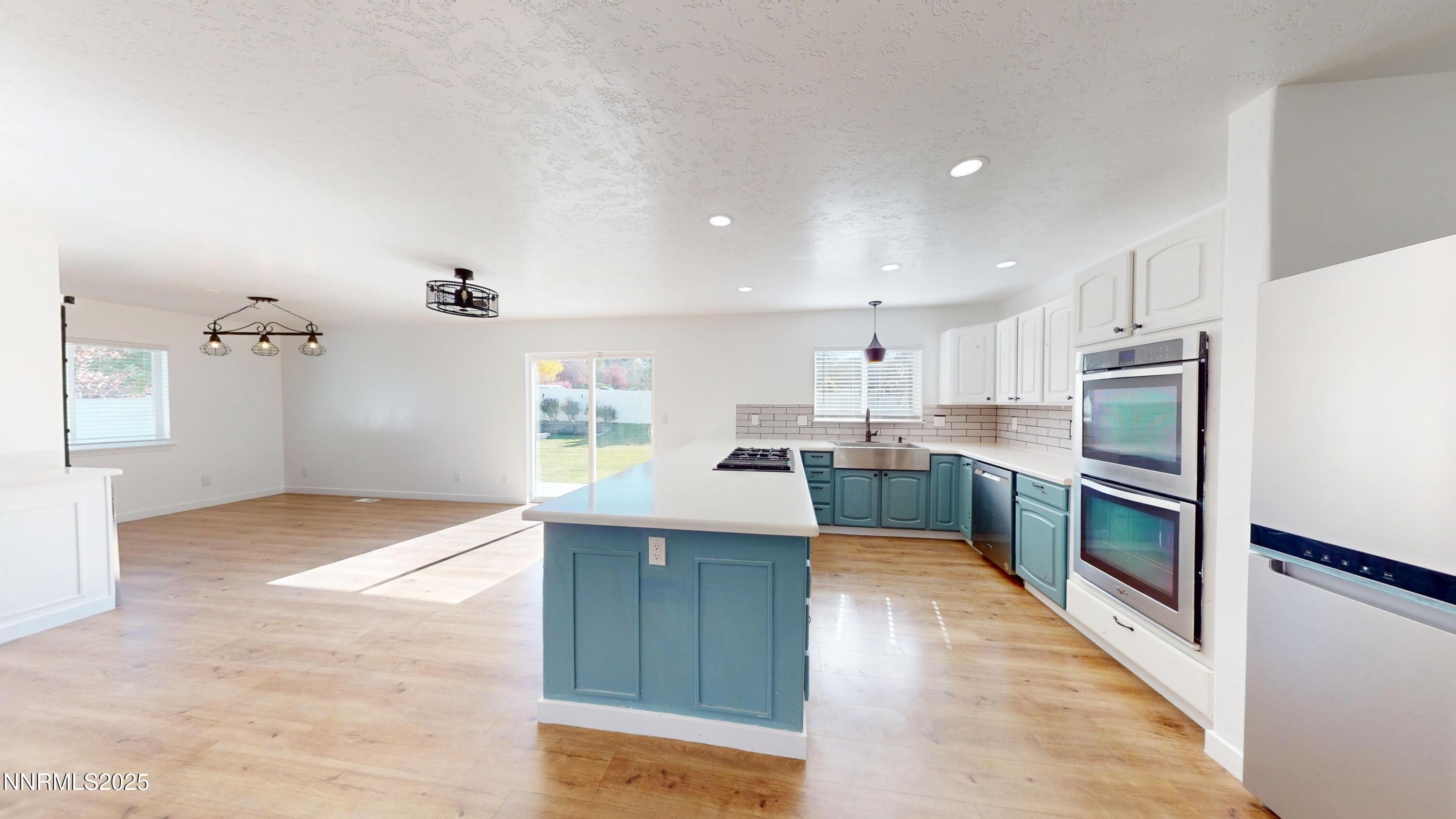 Winnemucca, Nevada, 89445, United States, 5 Bedrooms Bedrooms, ,3 BathroomsBathrooms,Residential,For Sale,1983317