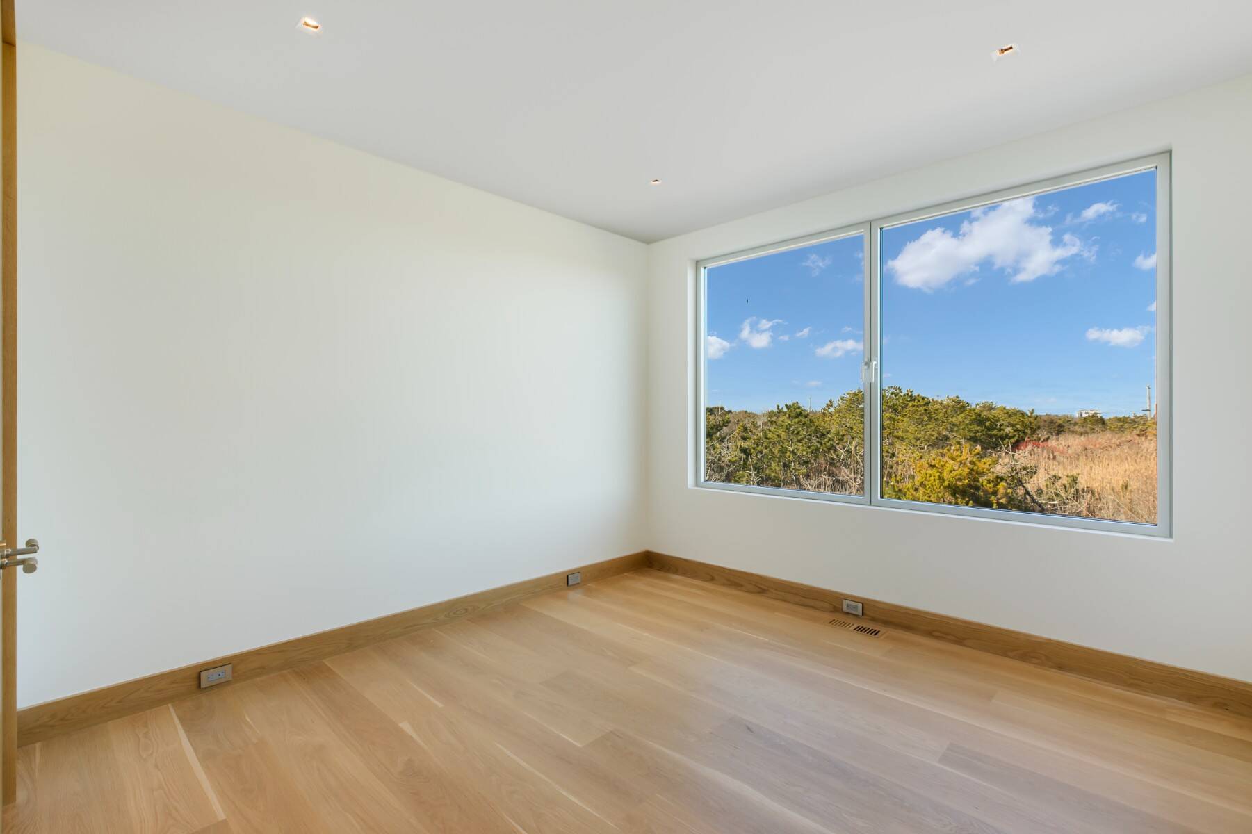  BRAND NEW MODERN OCEANFRONT w/ POOL on 2.6 ACRES IN AMAGANSETT - 物件實景