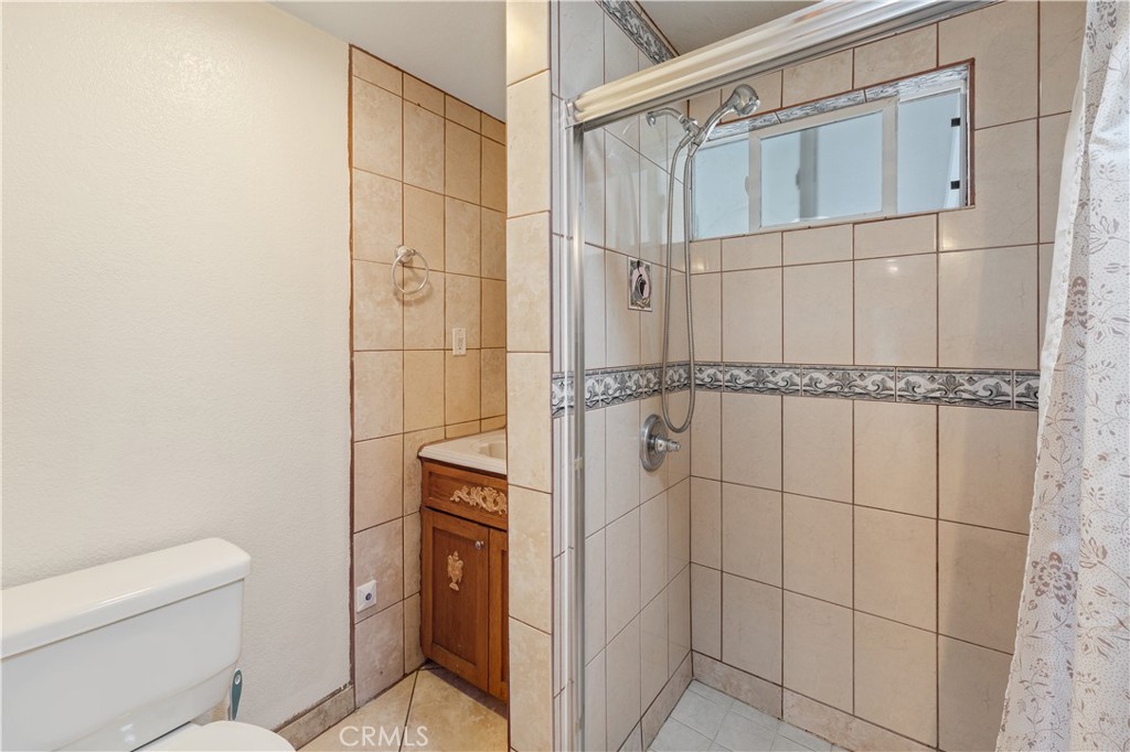 Los Angeles, California, 90033, United States, 4 Bedrooms Bedrooms, ,3 BathroomsBathrooms,Residential,For Sale,1834728