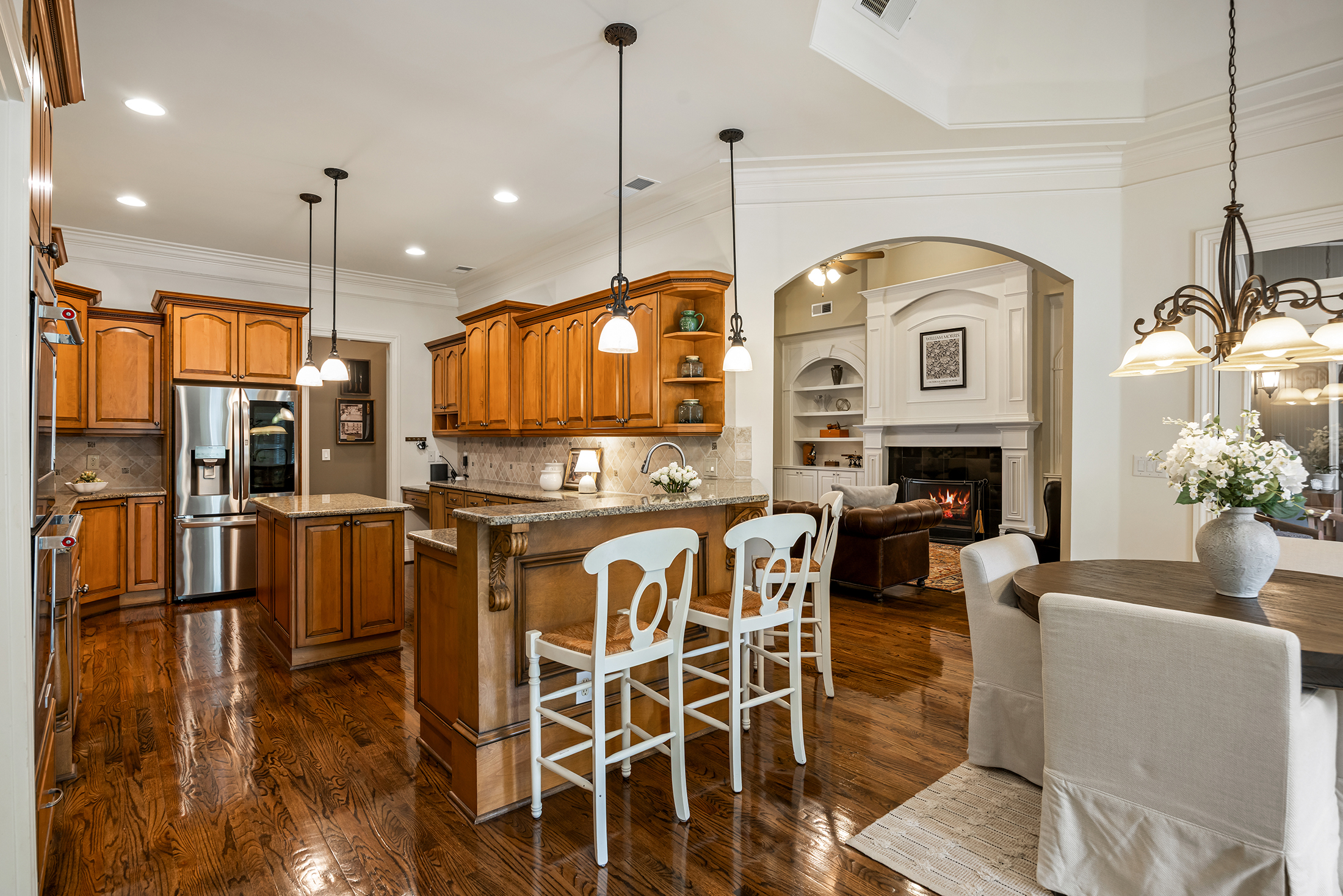 Set on a Spacious Cul-de-Sac Lot in Arbor Green - 物件實景