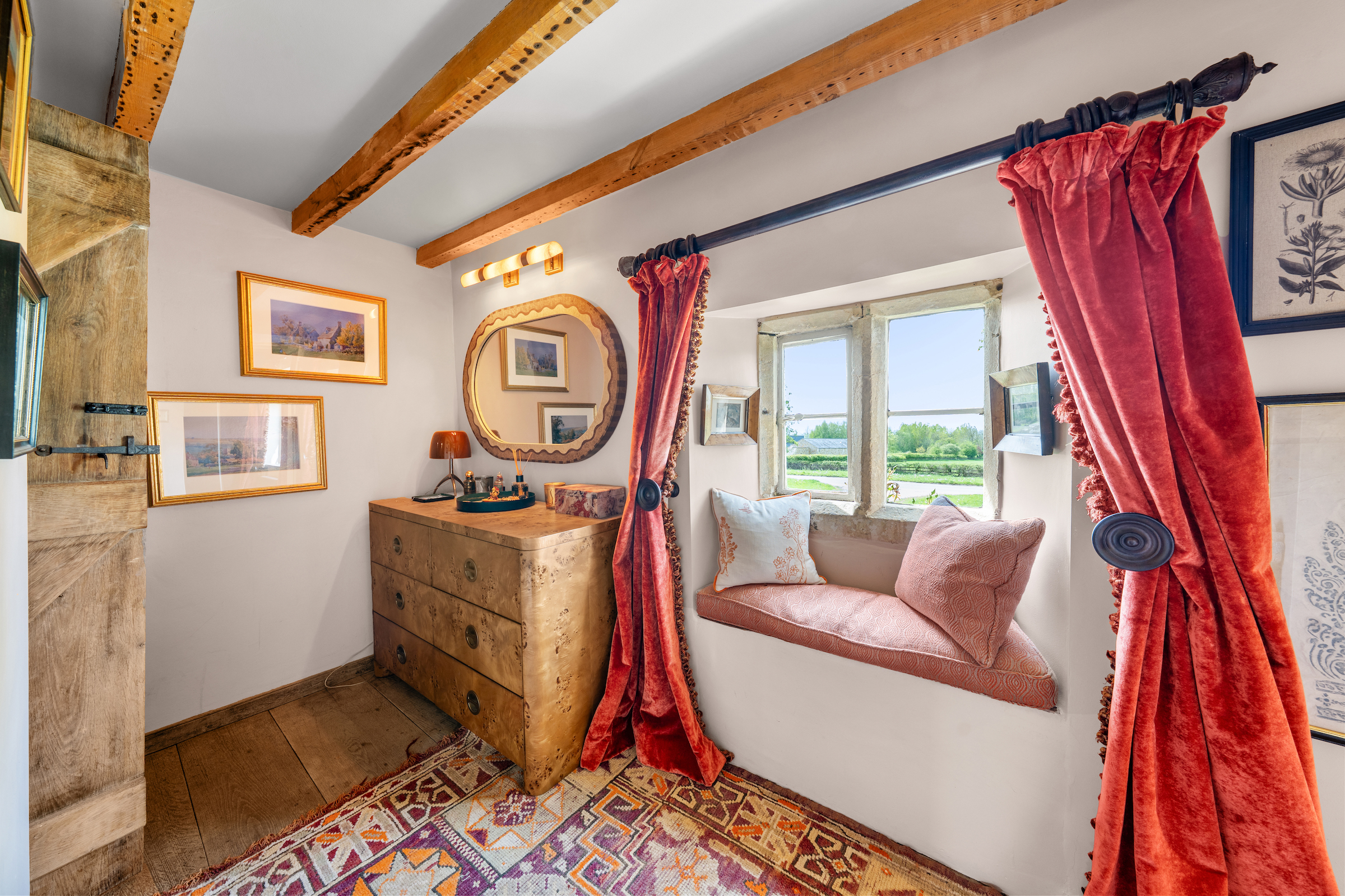  A quintessential Cotswold home in one of the most desirable villages - 物件實景