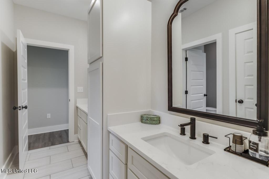 Gulfport, Mississippi, 39503, United States, 3 Bedrooms Bedrooms, ,2 BathroomsBathrooms,Residential,For Sale,1874572