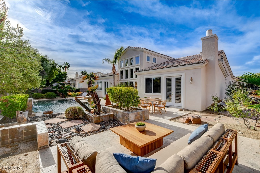 Henderson, Nevada, 89052, United States, 5 Bedrooms Bedrooms, ,4 BathroomsBathrooms,Residential,For Sale,1989374