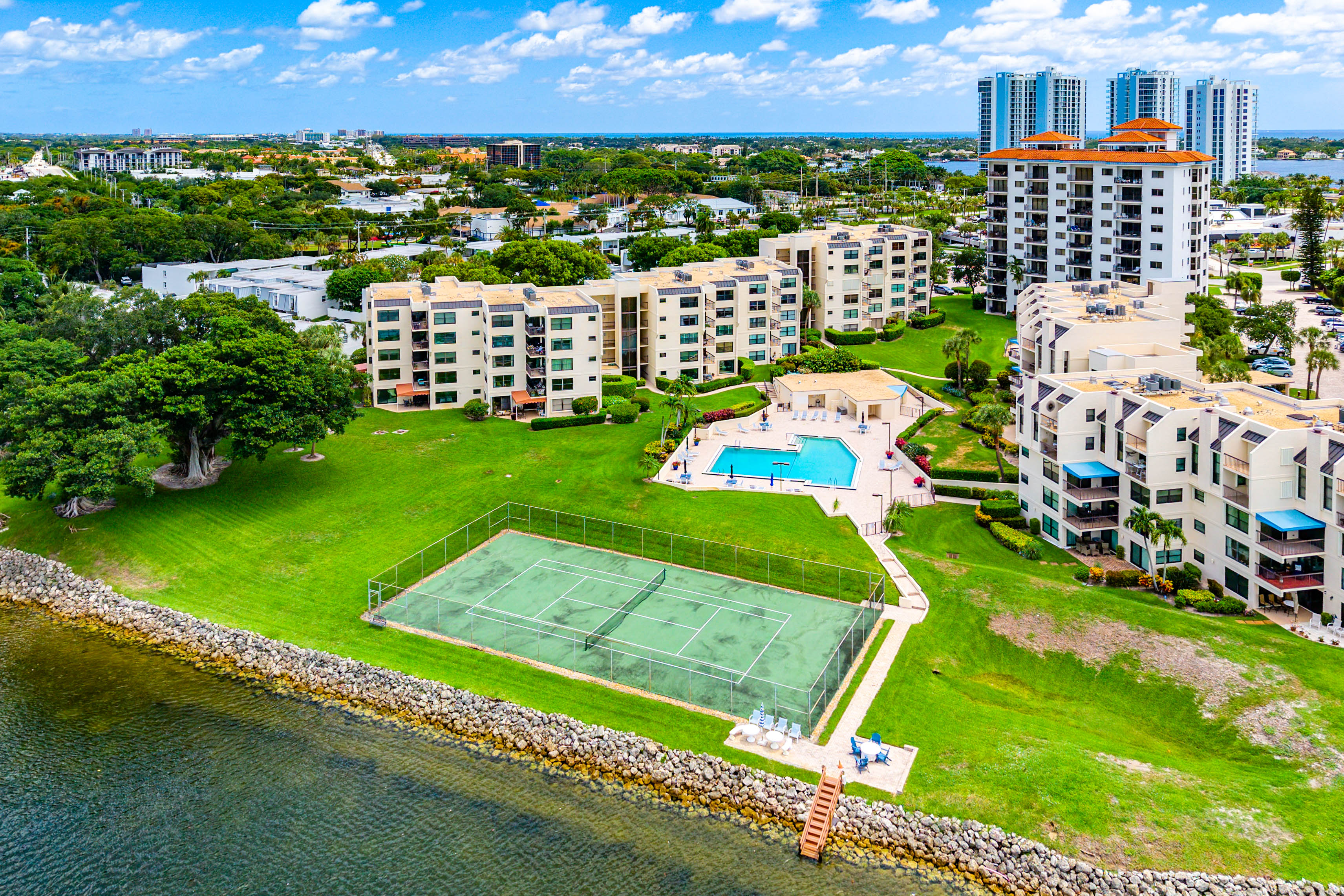  372 Golfview Road 101 - 物件實景