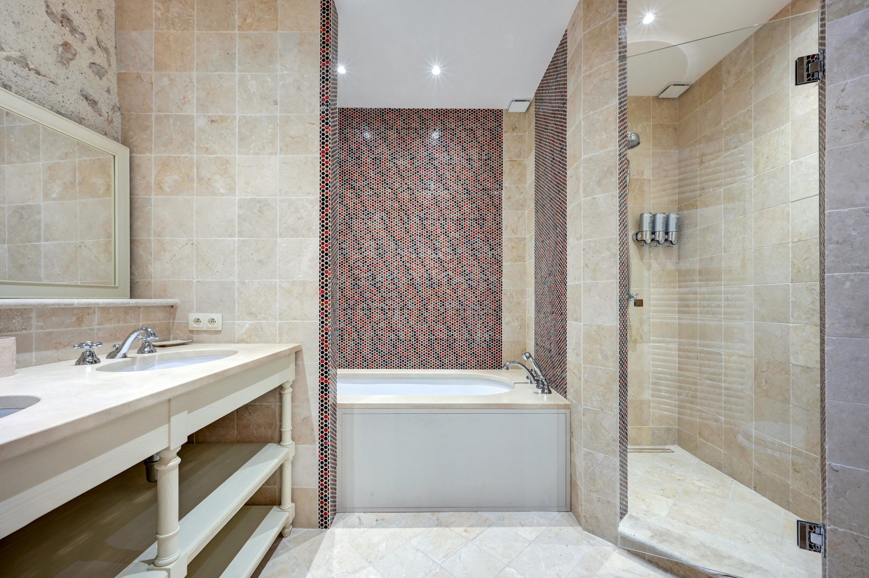  Character Property with Swimming Pool in the Heart of the Historic Center of Sa… - 物件實景