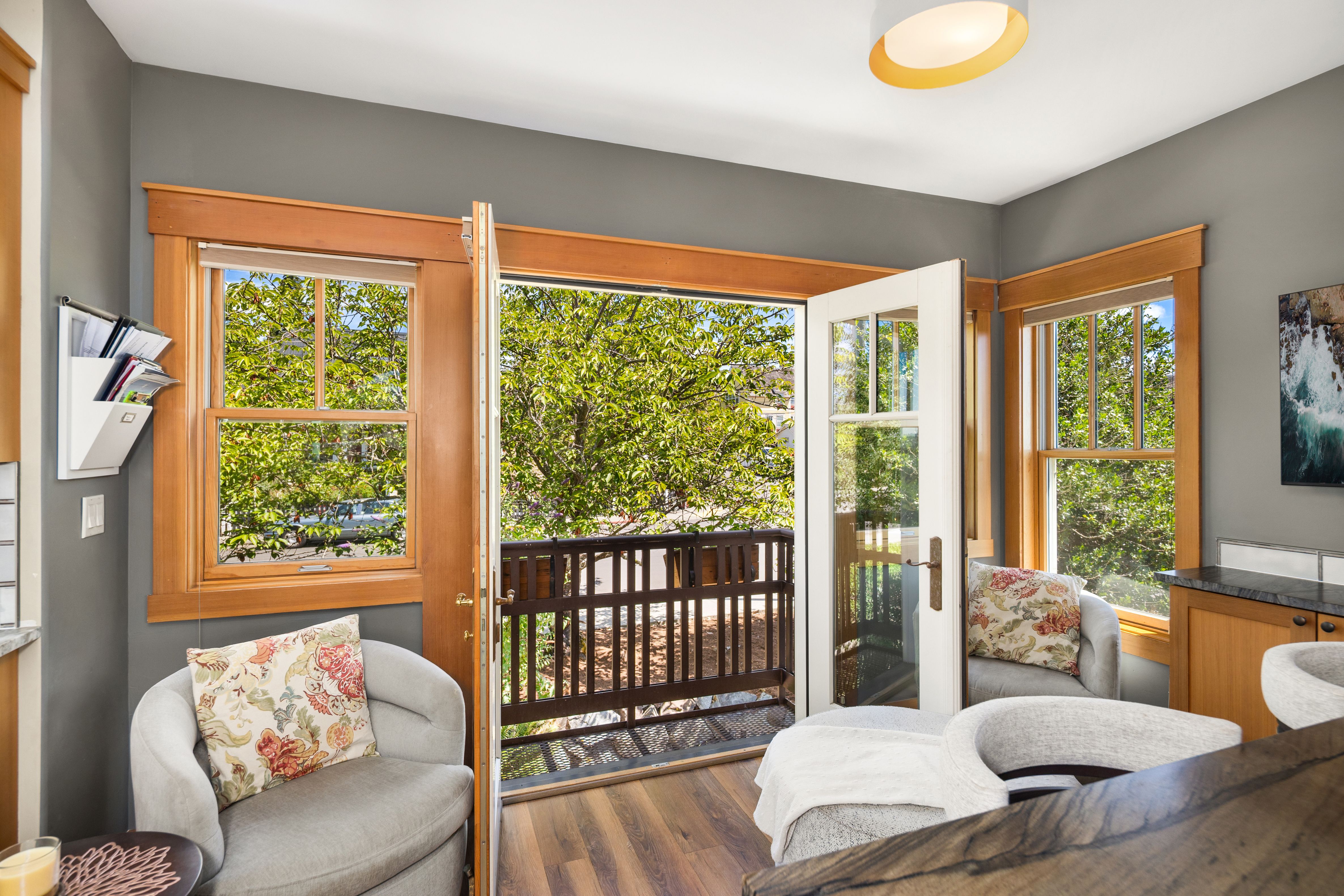  421 2nd St W, Kirkland, WA 98033 - 物件實景