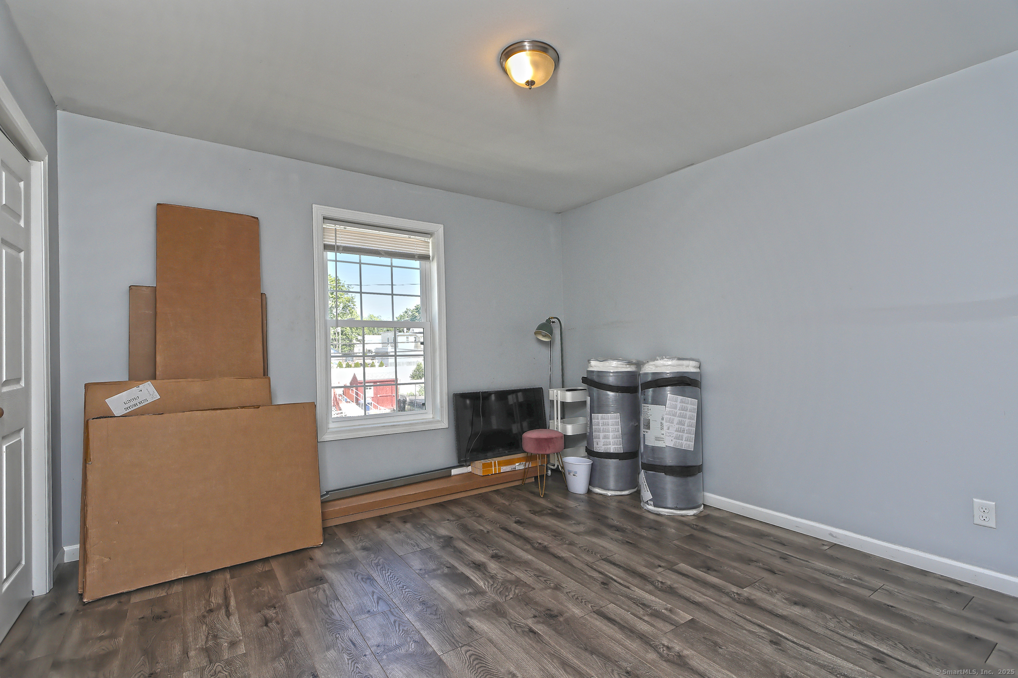 West Haven, Connecticut, 06516, United States, 5 Bedrooms Bedrooms, ,3 BathroomsBathrooms,Residential,For Sale,1918382