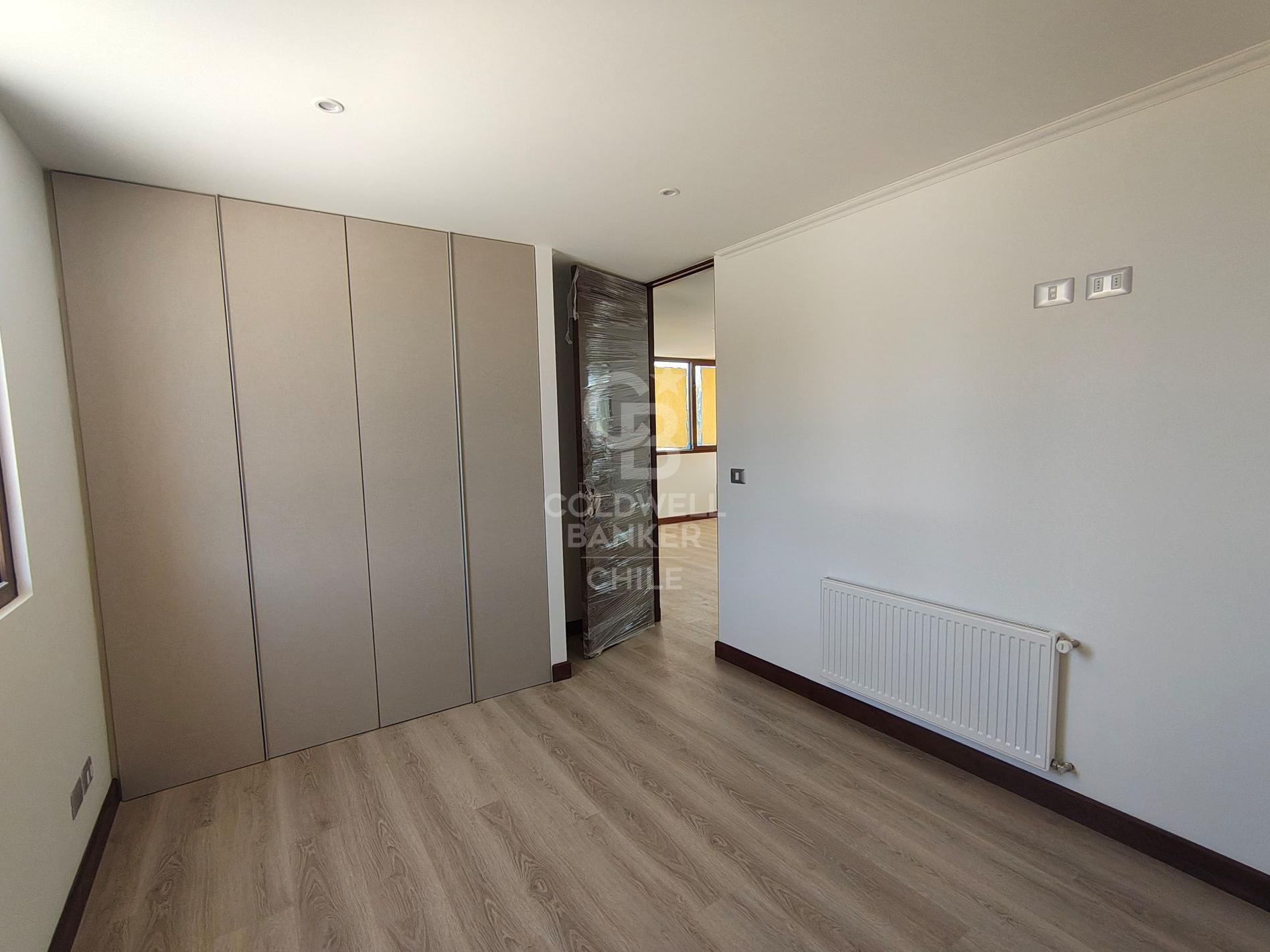 Colina, Chile, 4 Bedrooms Bedrooms, ,3 BathroomsBathrooms,Residential,For Sale,1994931