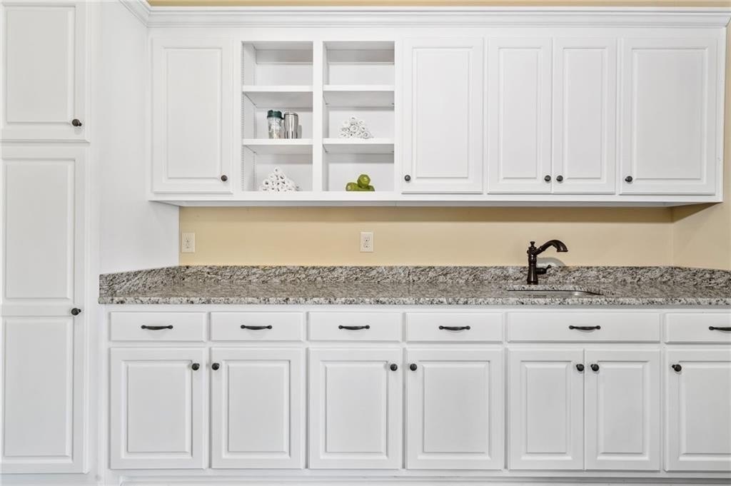 Jasper, Georgia, 30143, United States, 4 Bedrooms Bedrooms, ,5 BathroomsBathrooms,Residential,For Sale,1974927