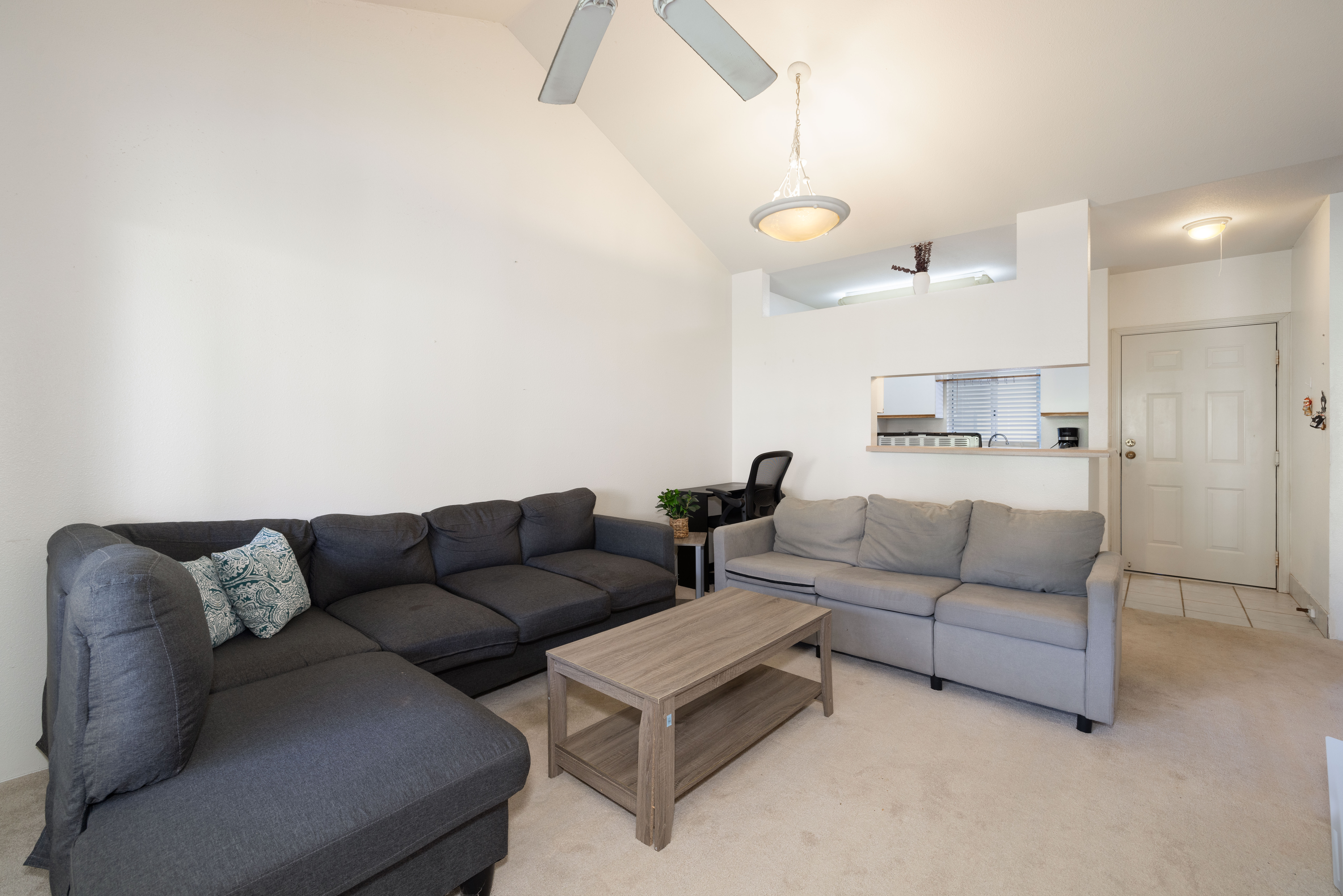 Mililani, Hawaii, 96789, United States, 2 Bedrooms Bedrooms, ,1 BathroomBathrooms,Residential,For Sale,1995128