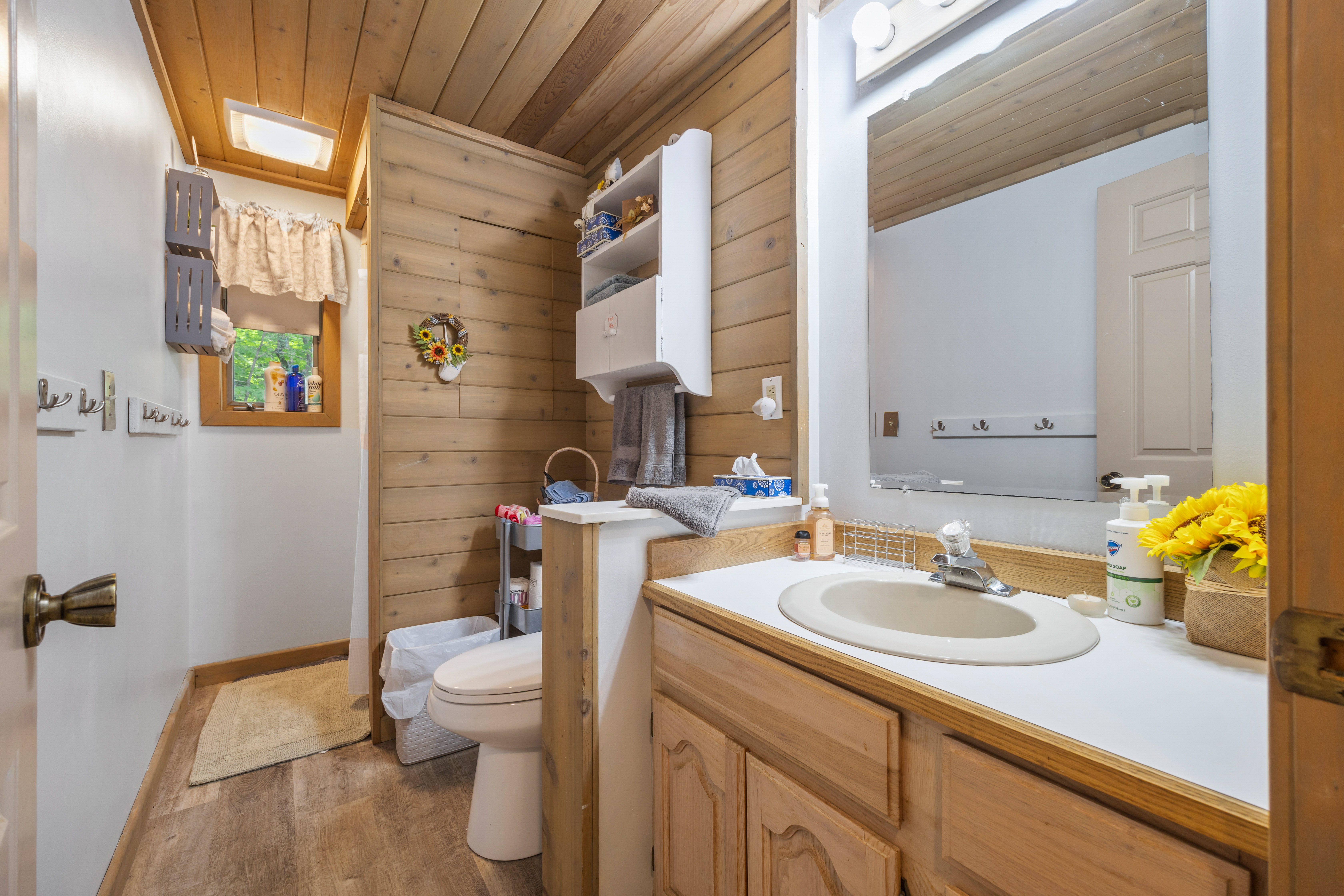 Jerusalem, New York, 14478, United States, 3 Bedrooms Bedrooms, ,2 BathroomsBathrooms,Residential,For Sale,1921280
