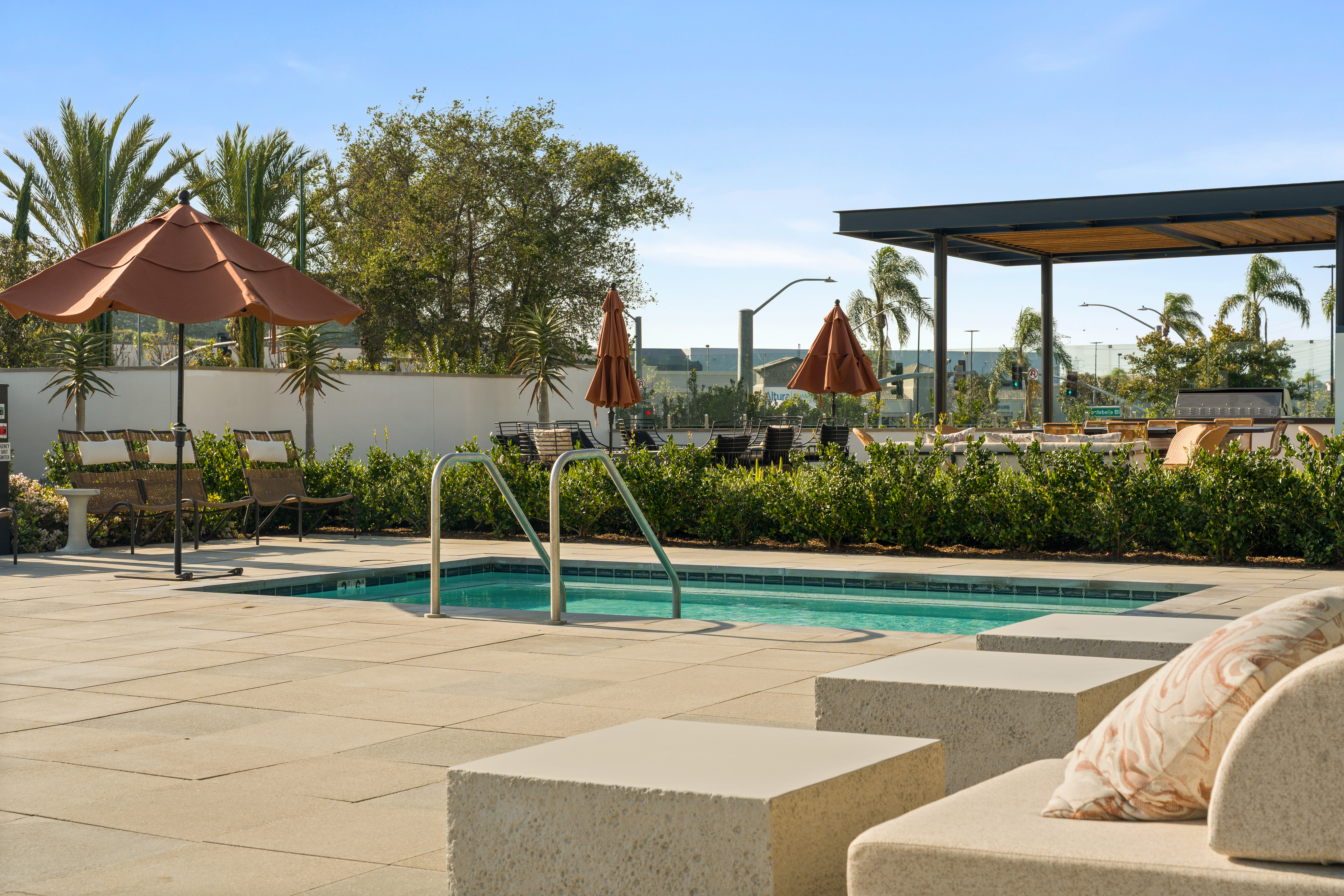  888 Poppy Court, Montebello, CA 90640 - 物件實景