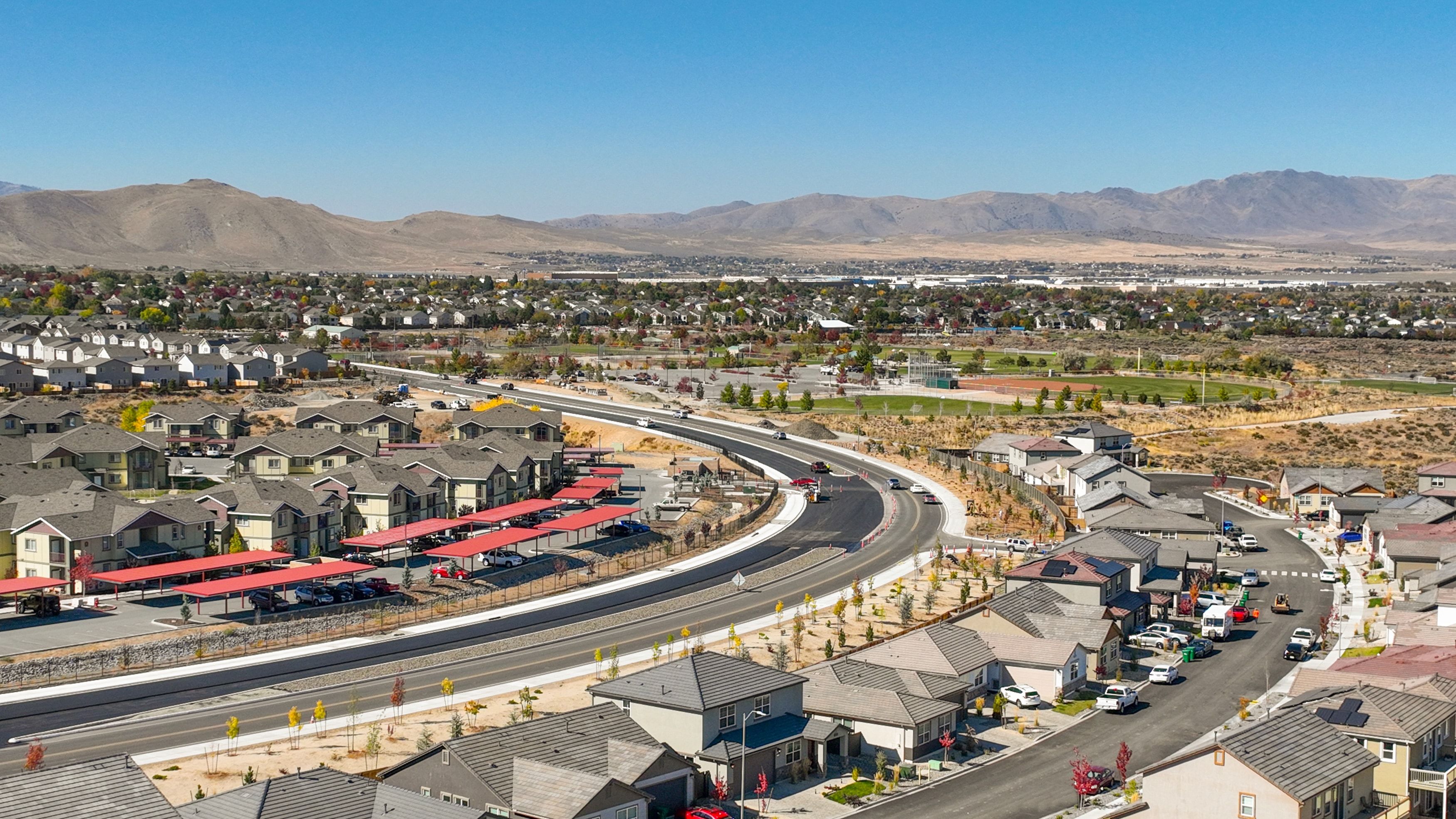  Upgraded Two Story with Unfiltered Peavine Views - 物件實景