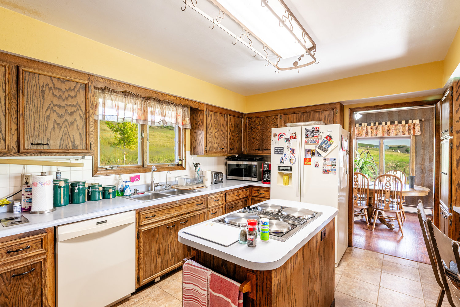 Sheridan, Wyoming, 82801, United States, 4 Bedrooms Bedrooms, ,3 BathroomsBathrooms,Residential,For Sale,1943373