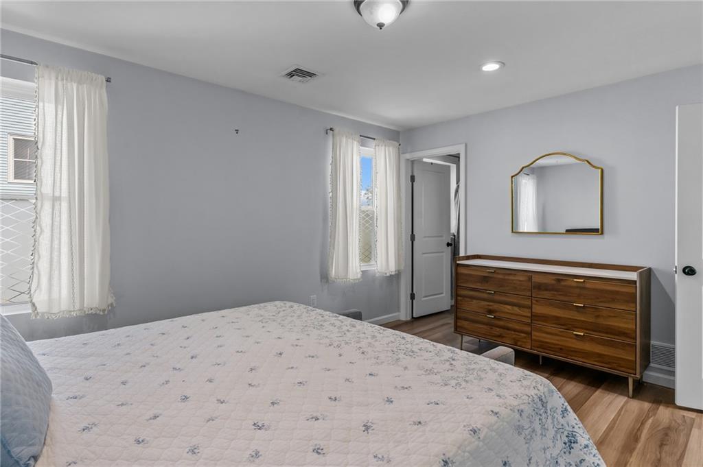 Cranston, Rhode Island, 02910, United States, 3 Bedrooms Bedrooms, ,3 BathroomsBathrooms,Residential,For Sale,1915562