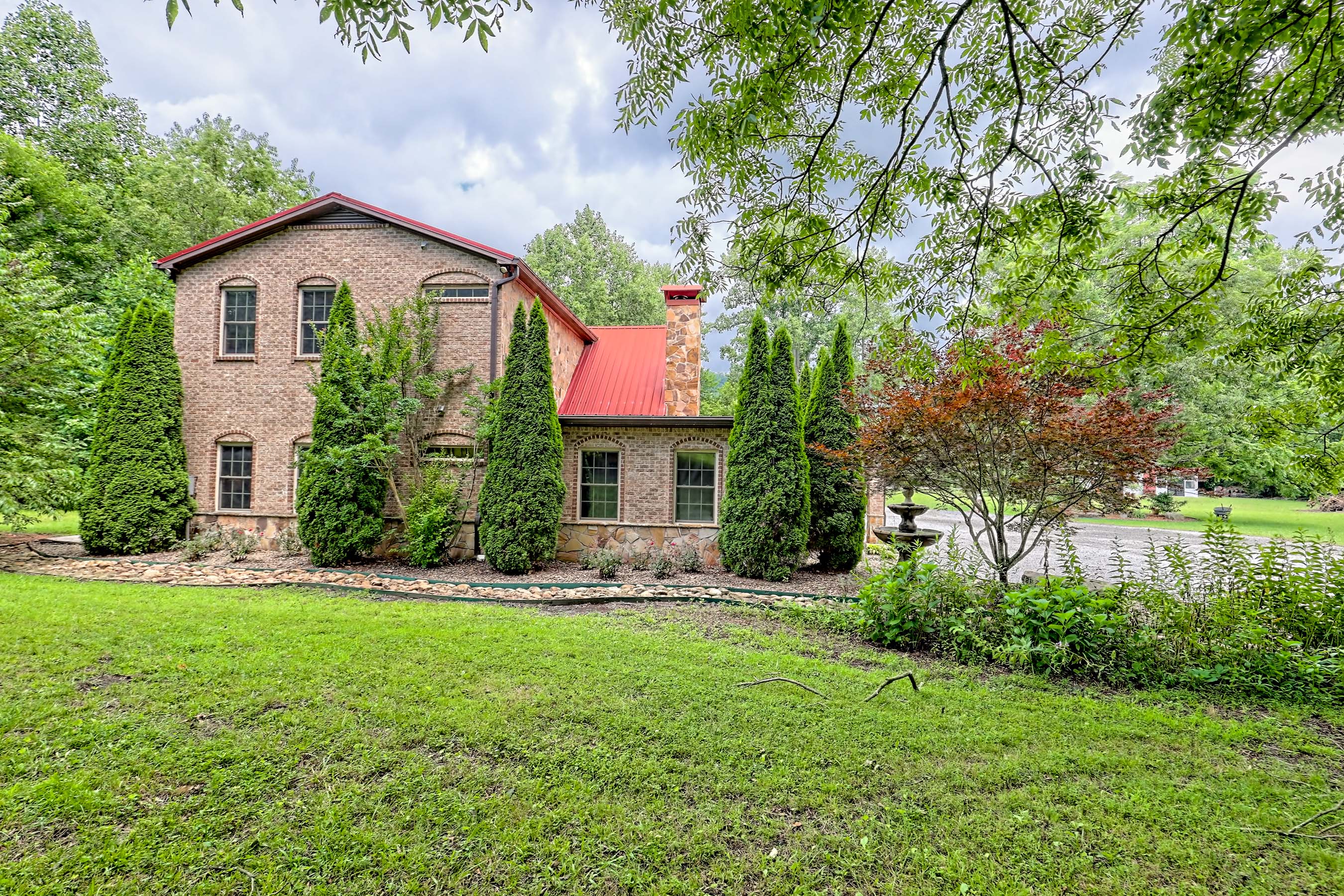  Tuscan Villa in Northeast Georgia Mountains - 物件實景