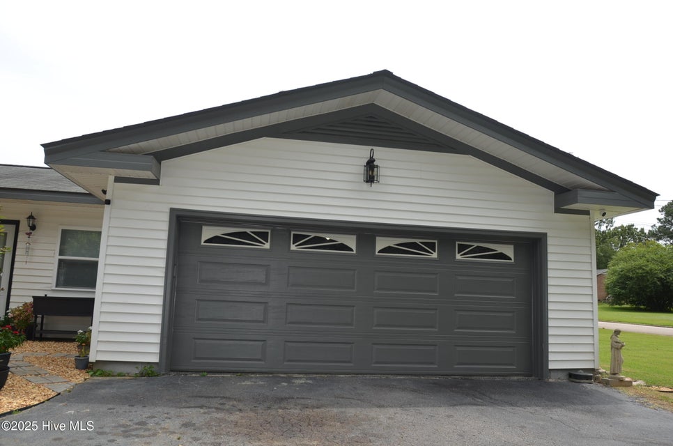 Spring Hope, North Carolina, 27882, United States, 4 Bedrooms Bedrooms, ,2 BathroomsBathrooms,Residential,For Sale,1974659