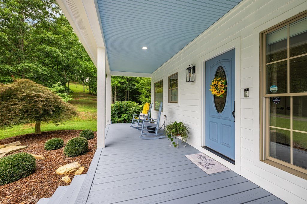 Warne, North Carolina, 28909, United States, 3 Bedrooms Bedrooms, ,3 BathroomsBathrooms,Residential,For Sale,1878165