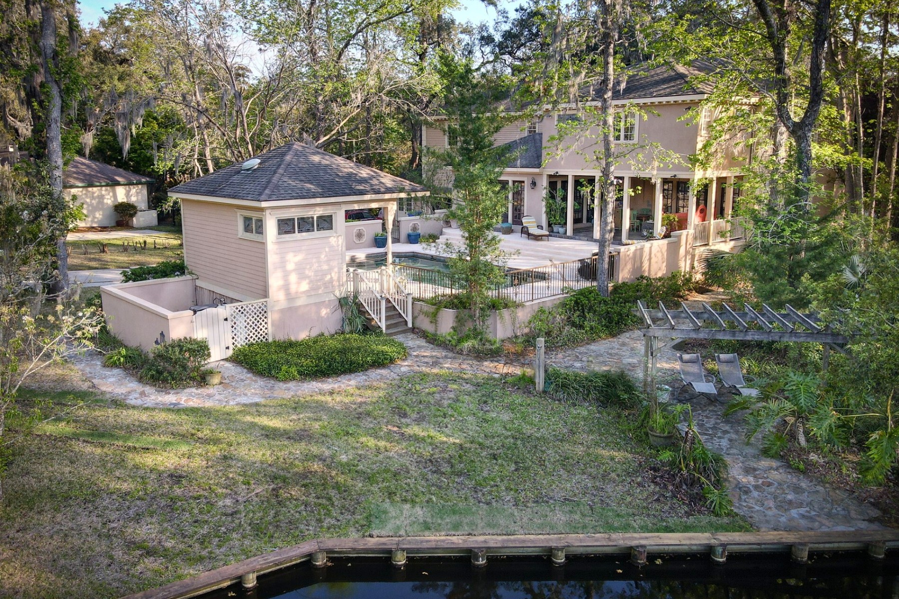  210 Settlers Road - 物件實景