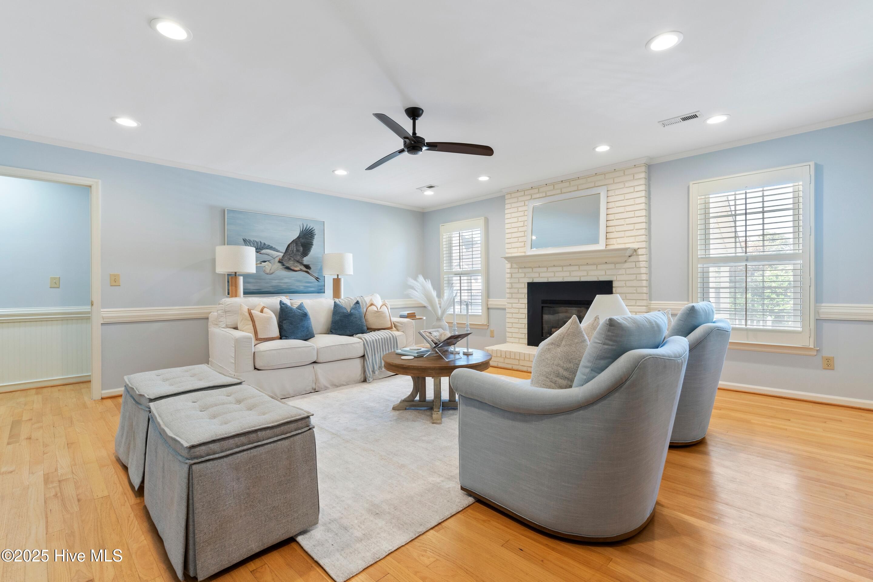 Wilmington, North Carolina, 28409, United States, 4 Bedrooms Bedrooms, ,3 BathroomsBathrooms,Residential,For Sale,1967637