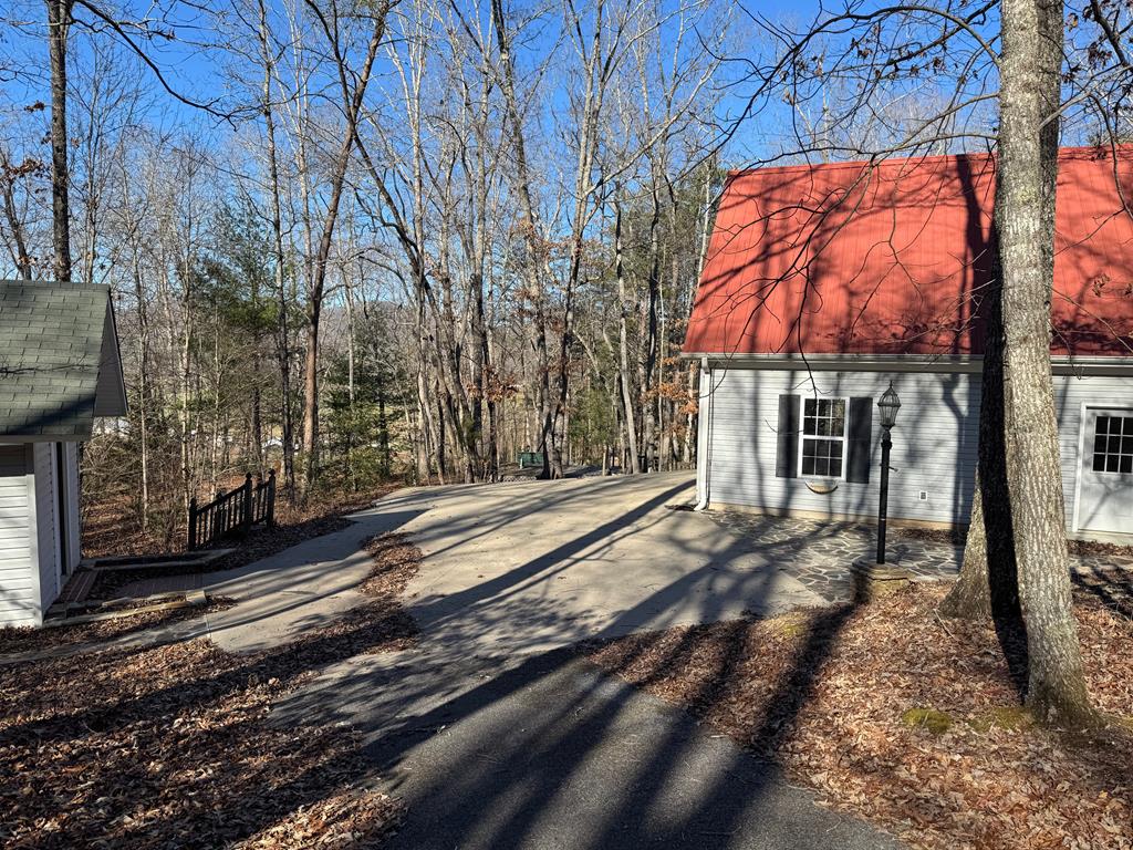 Blairsville, Georgia, 30512, United States, 4 Bedrooms Bedrooms, ,3 BathroomsBathrooms,Residential,For Sale,1858938