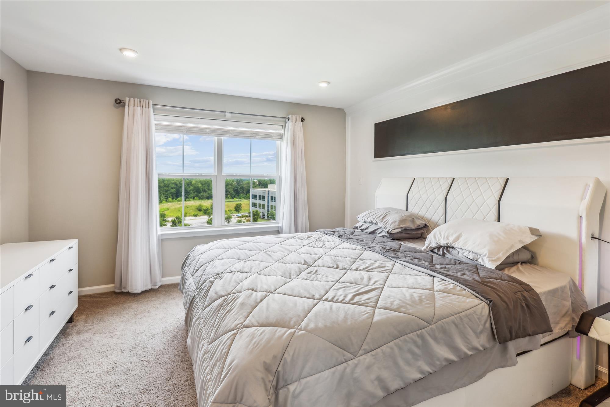 Hanover, Maryland, 21076, United States, 3 Bedrooms Bedrooms, ,4 BathroomsBathrooms,Residential,For Sale,1984120