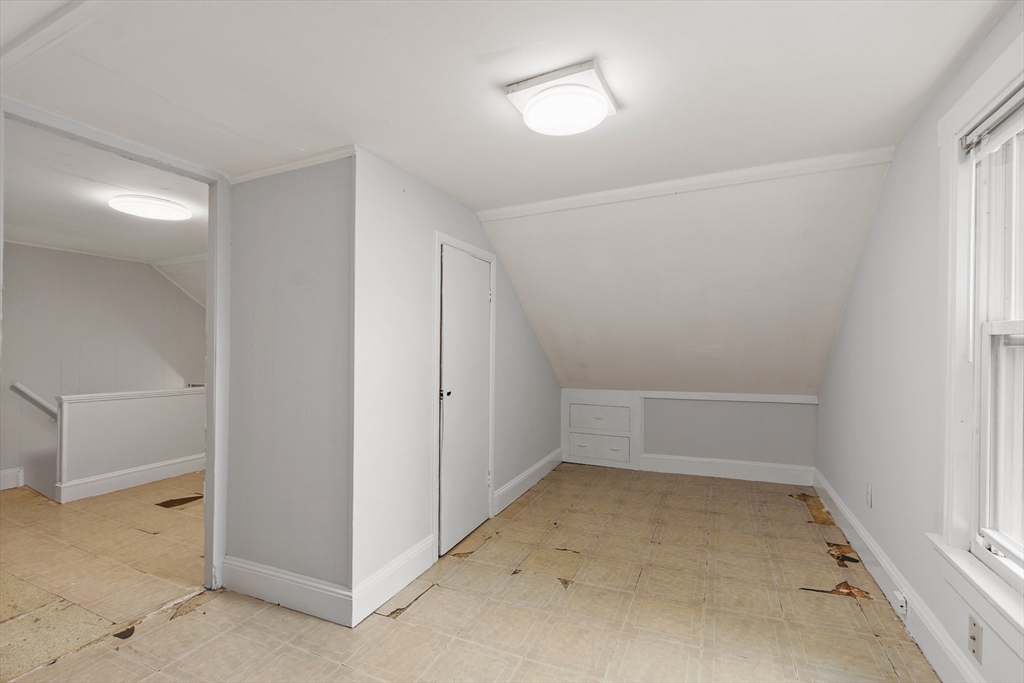 Stoneham, Massachusetts, 02180, United States, 4 Bedrooms Bedrooms, ,2 BathroomsBathrooms,Residential,For Sale,1898485
