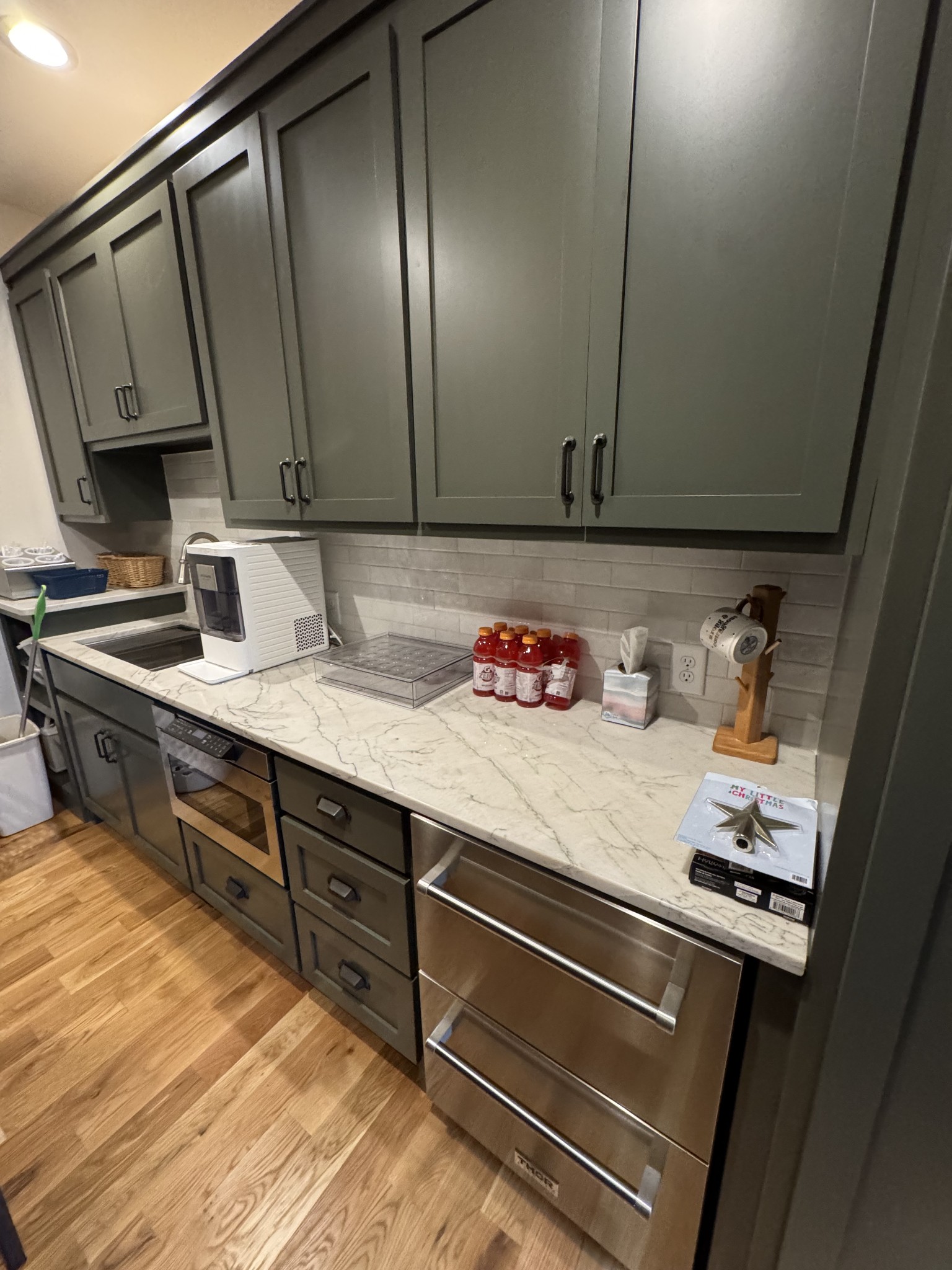 Hendersonville, Tennessee, 37075, United States, 6 Bedrooms Bedrooms, ,5 BathroomsBathrooms,Residential,For Sale,1993824