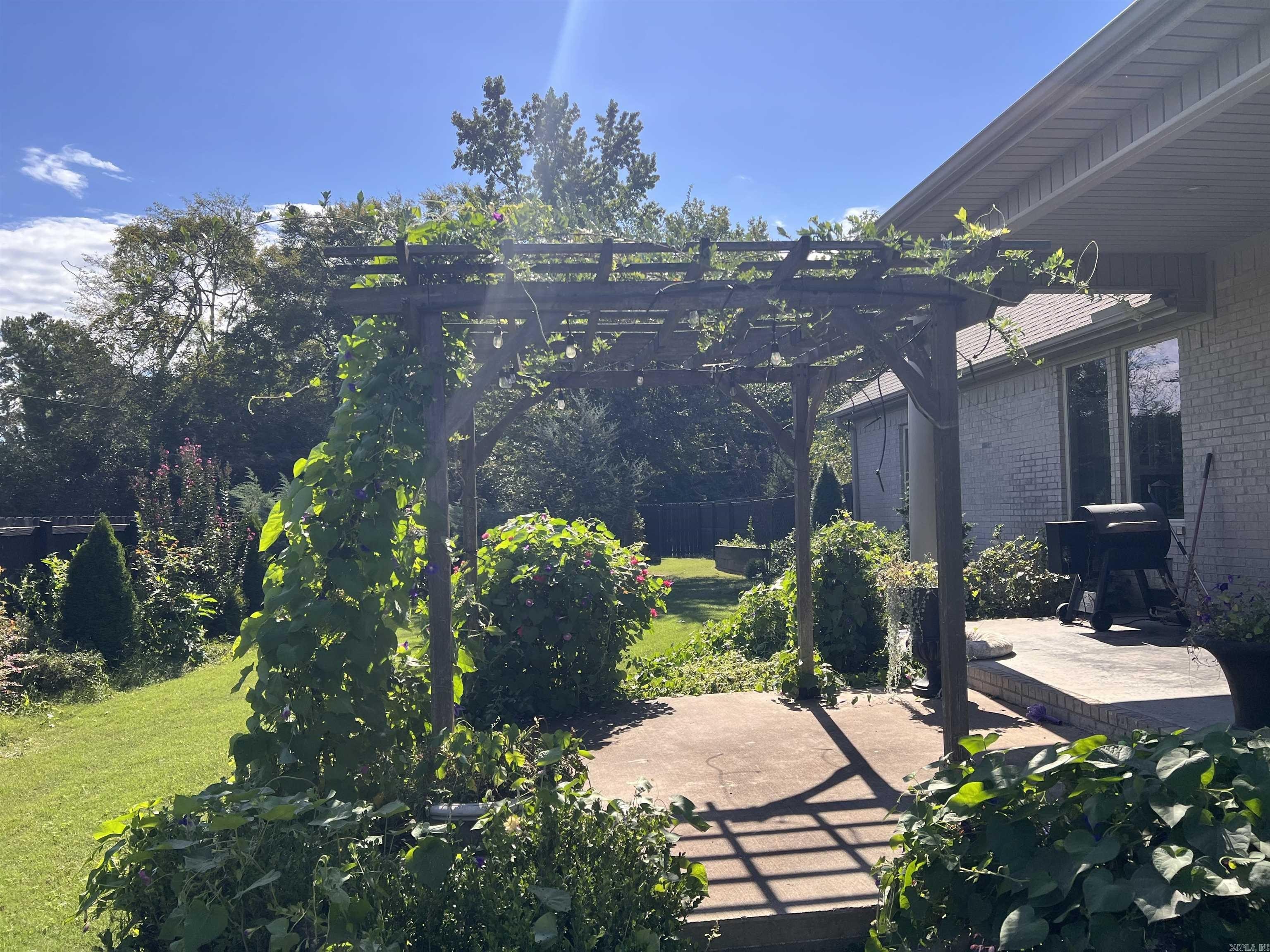 Hot Springs, Arkansas, 71913, United States, 3 Bedrooms Bedrooms, ,3 BathroomsBathrooms,Residential,For Sale,1976234