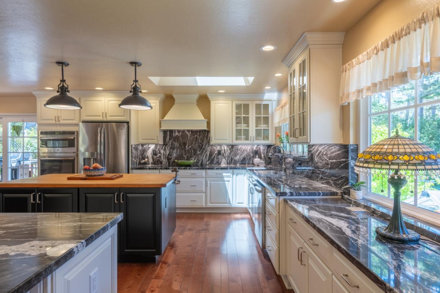 Monterey, California, 93940, United States, 3 Bedrooms Bedrooms, ,2 BathroomsBathrooms,Residential,For Sale,1837476